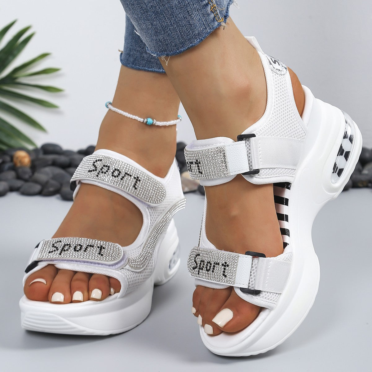 NIENKE | Sandalen met sleehak