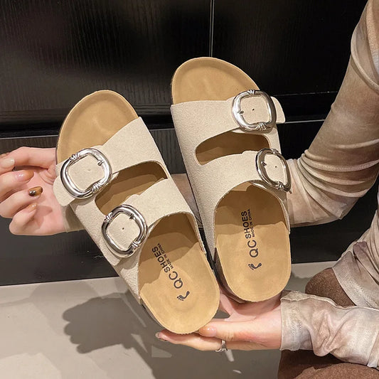 MIA – Doppelschnallen-Sandalen mit Korkfußbett!