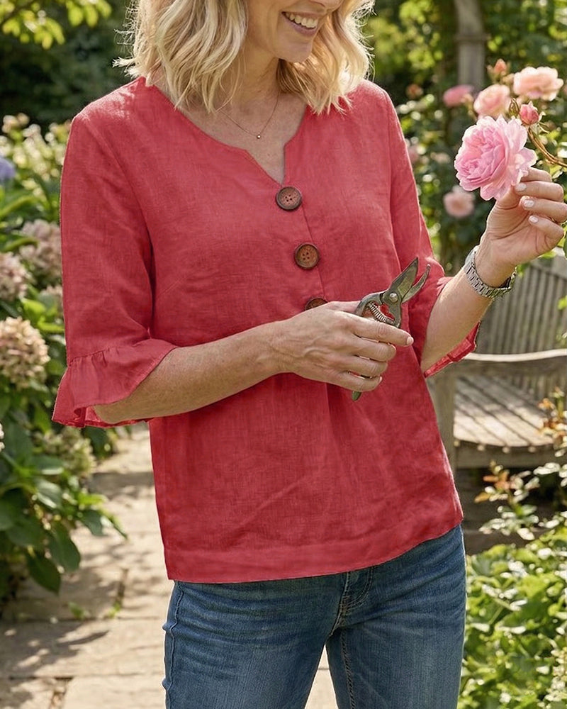 HANNELORE – Einfarbige Bluse mit Holzknöpfen und Volantärmeln
