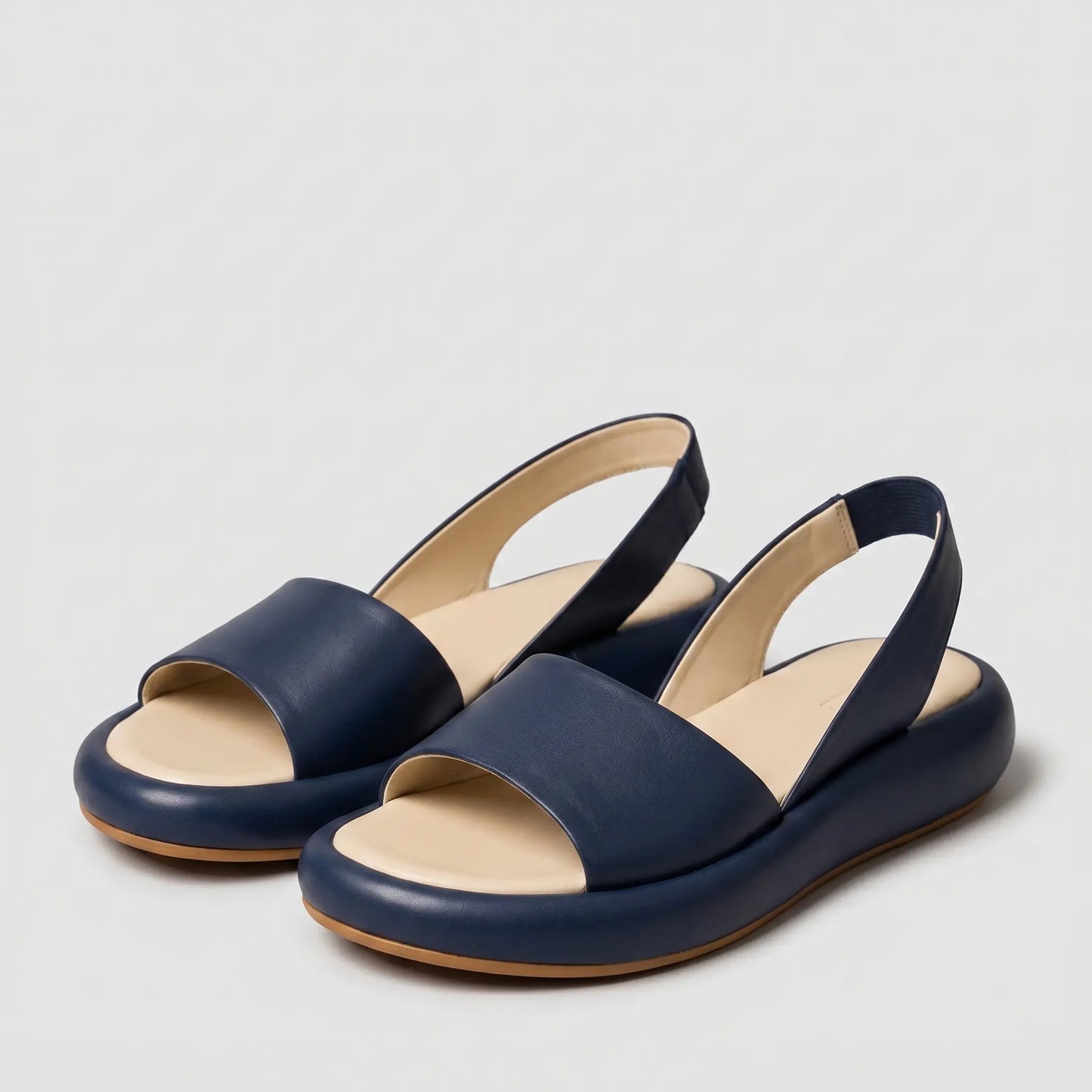 MAREIKE – Leichte Keilsandalen